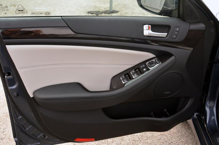 Kia Cadenza 2014 года  (фото 92 из 154)